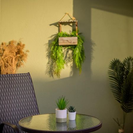 Stevi'S Apartment Превеза Екстериор снимка
